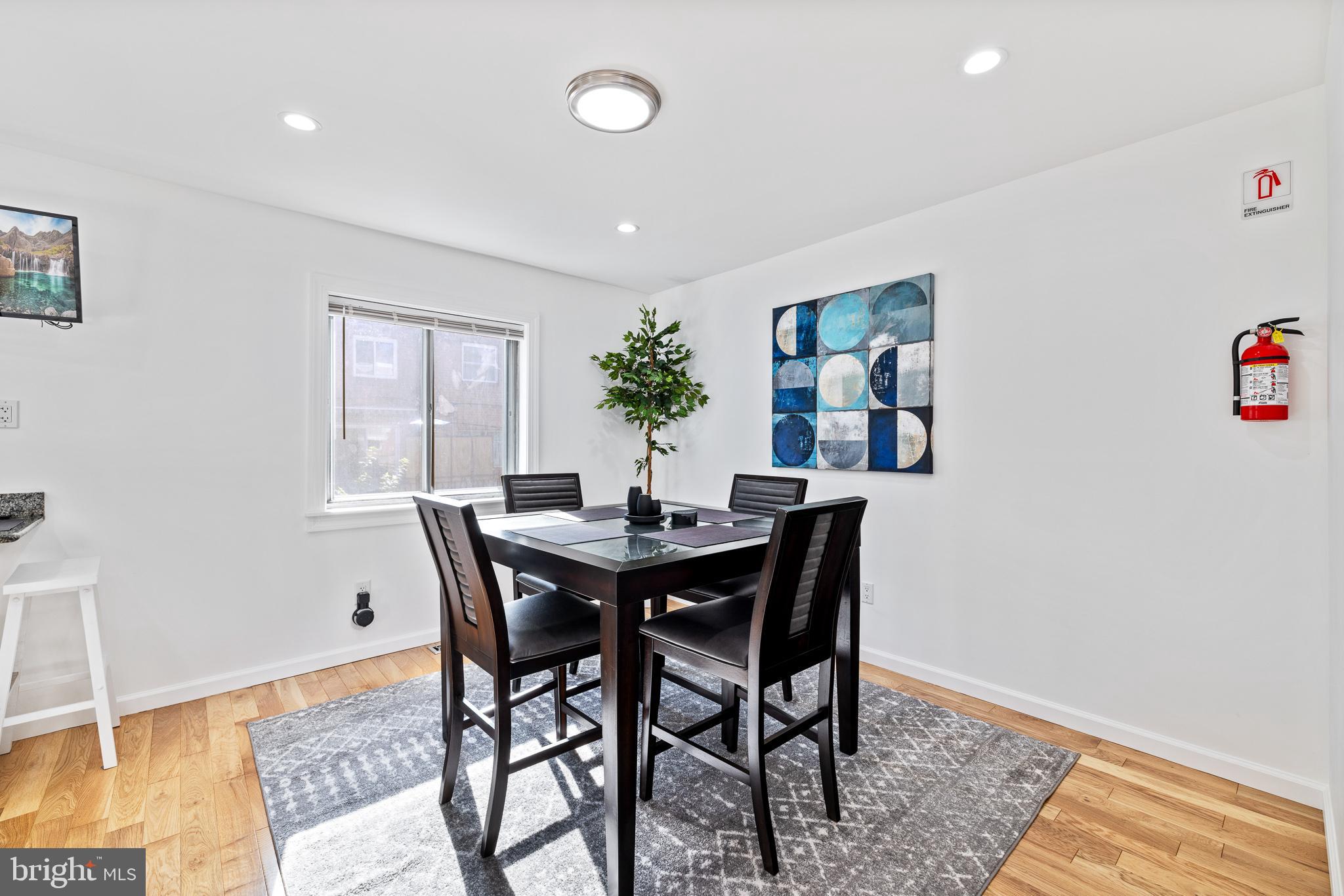 POPLAR - Residential Lease