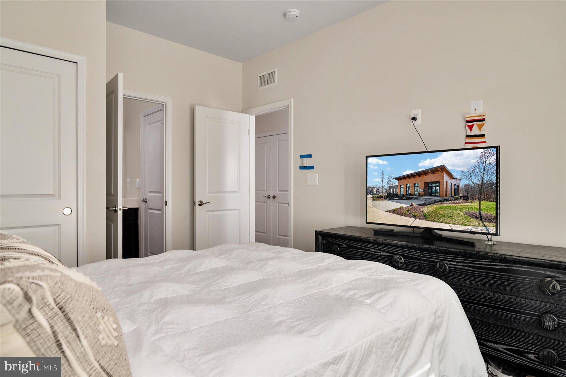 WATERSHED - Residential Lease