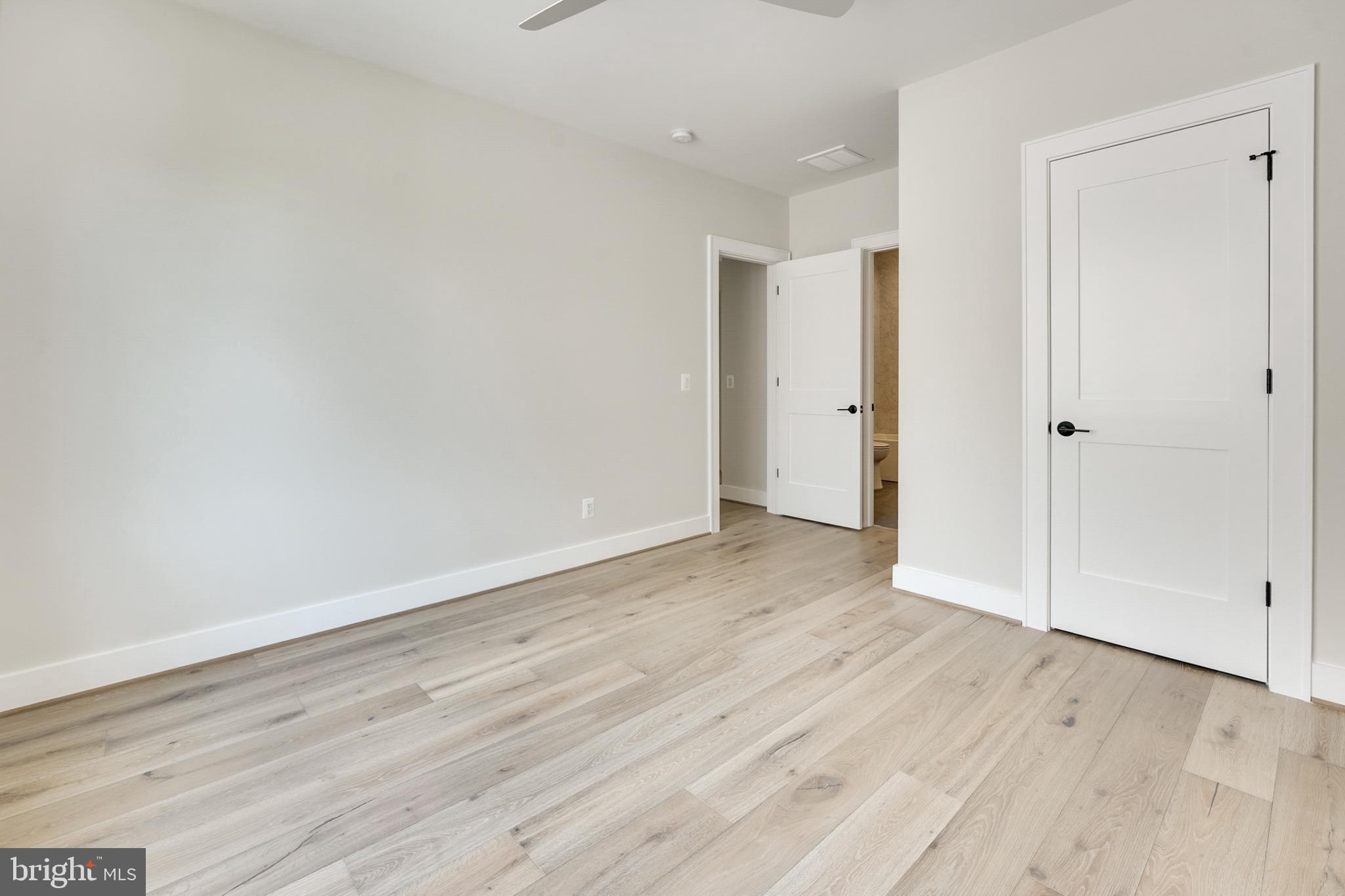 LEEWAY GARDENS - Residential