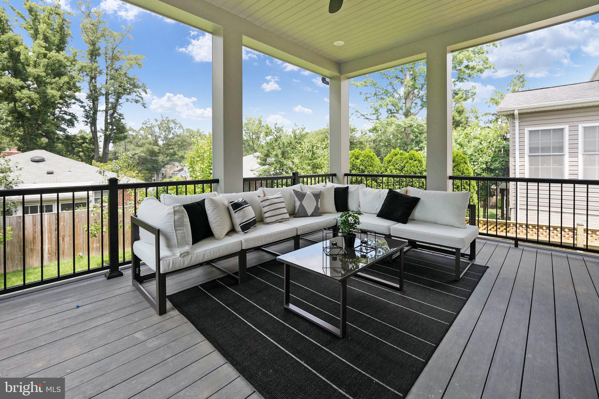 LEEWAY GARDENS - Residential