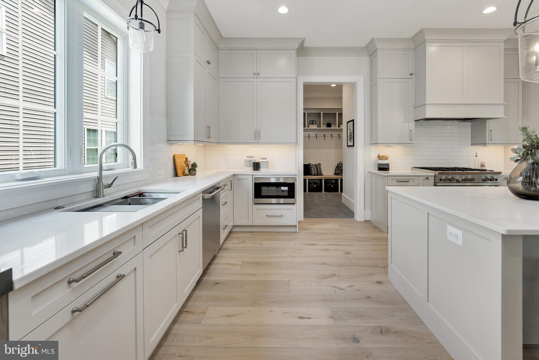 LEEWAY GARDENS - Residential