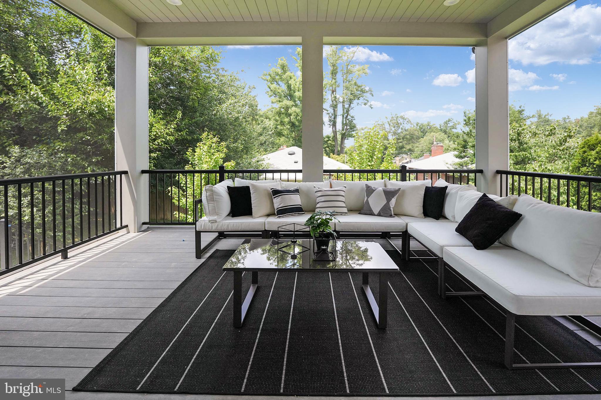 LEEWAY GARDENS - Residential