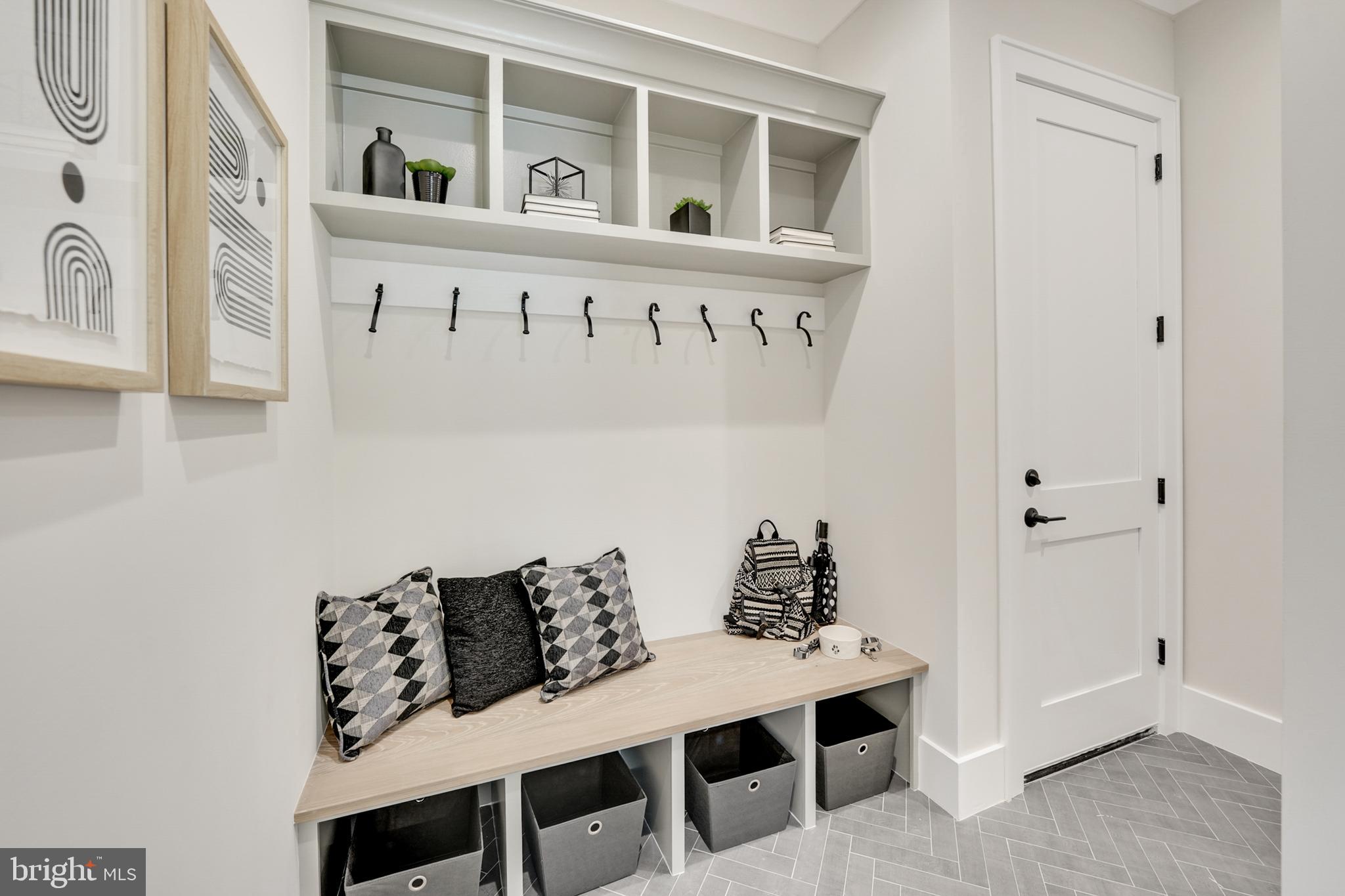 LEEWAY GARDENS - Residential