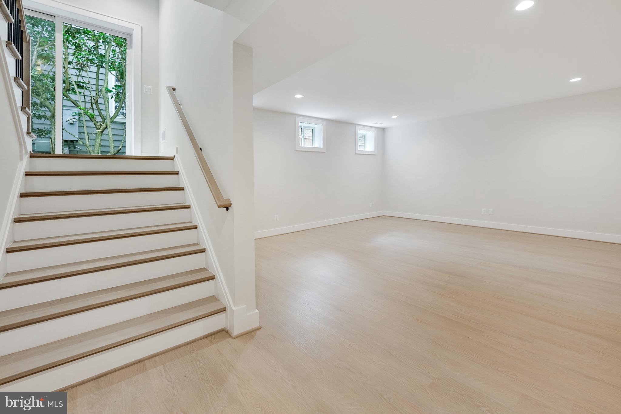 LEEWAY GARDENS - Residential