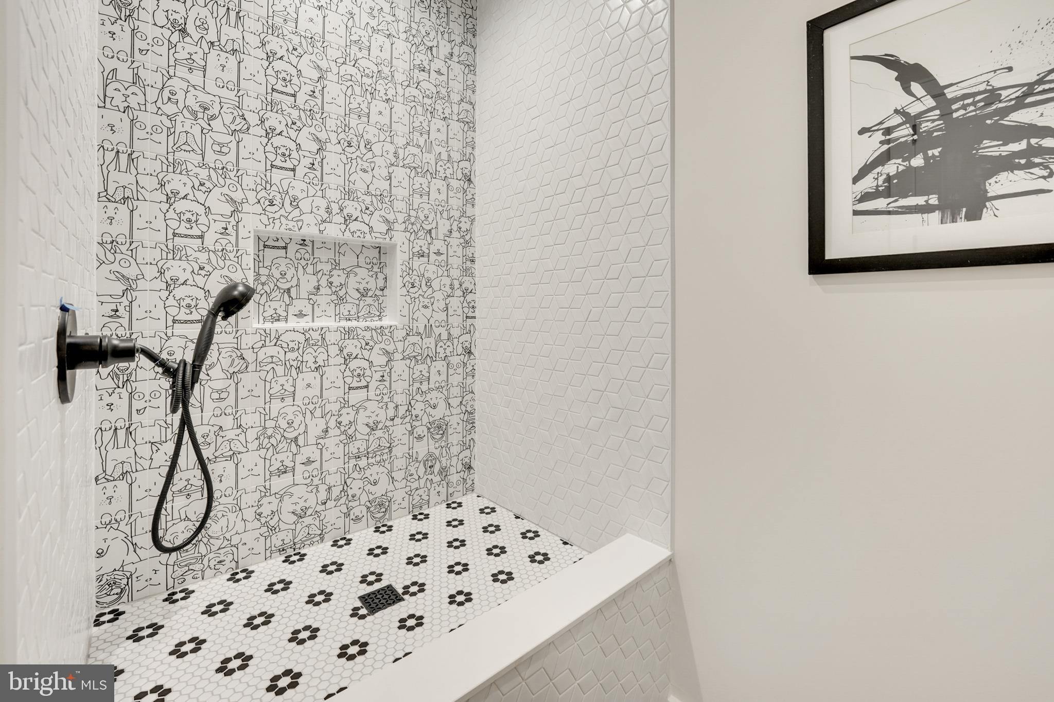 LEEWAY GARDENS - Residential