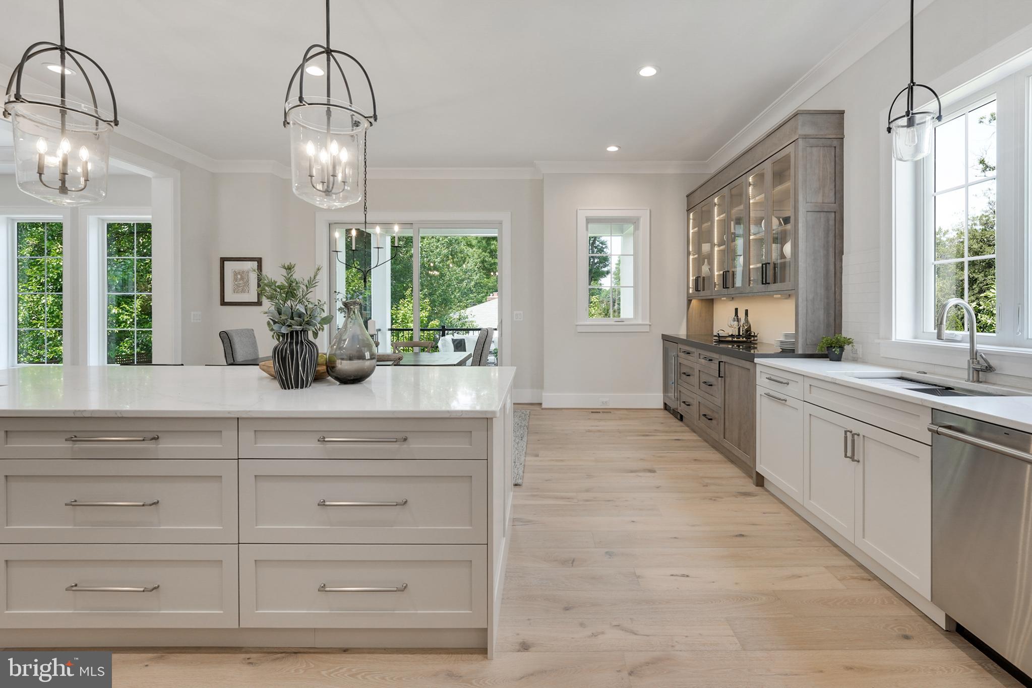 LEEWAY GARDENS - Residential