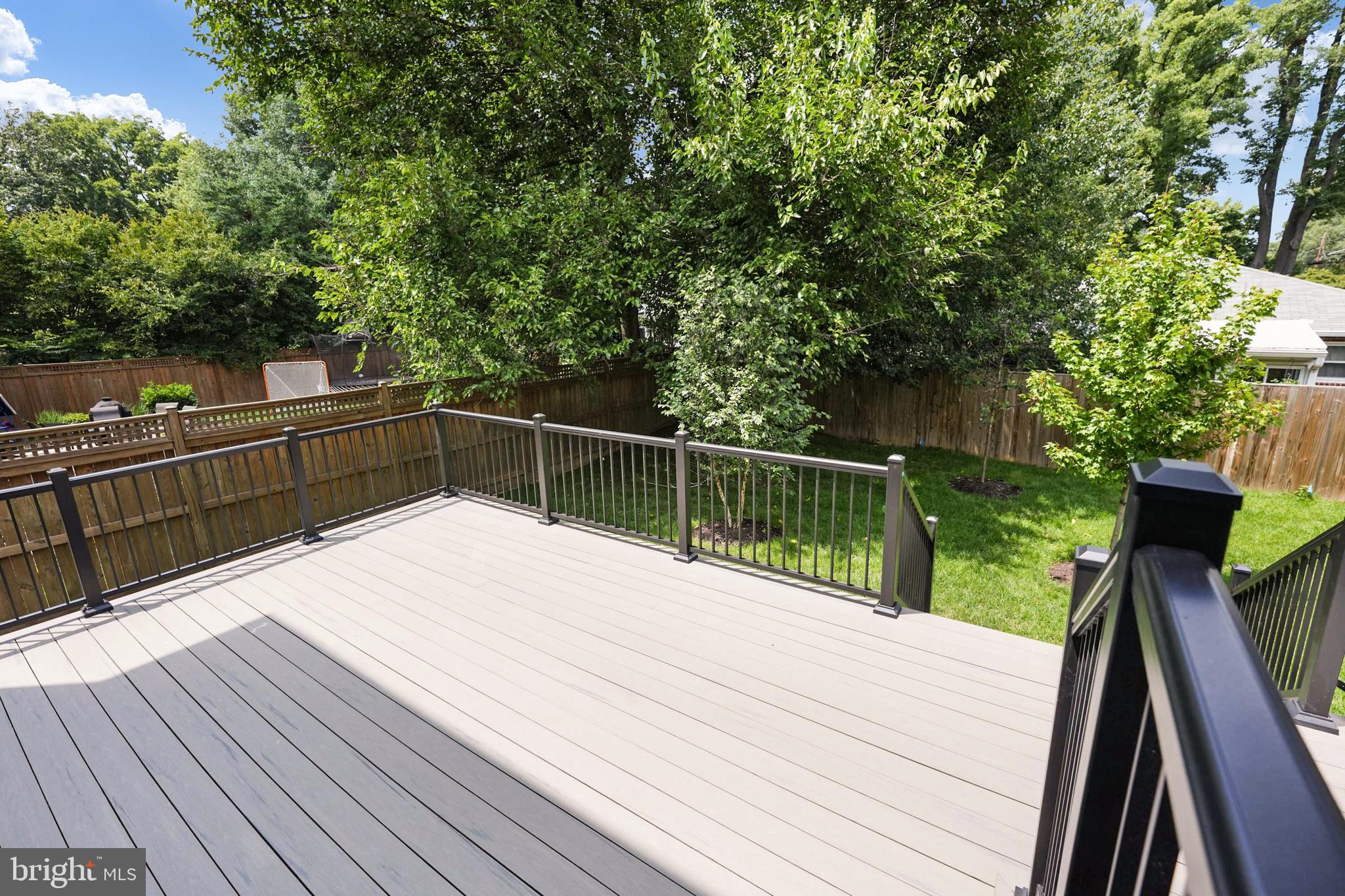 LEEWAY GARDENS - Residential