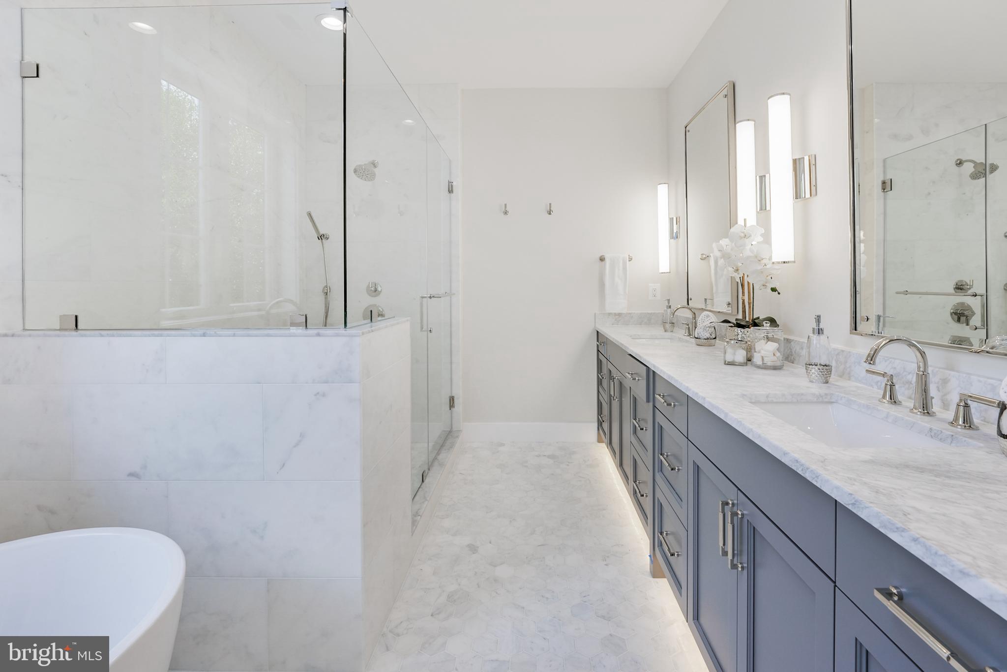 LEEWAY GARDENS - Residential