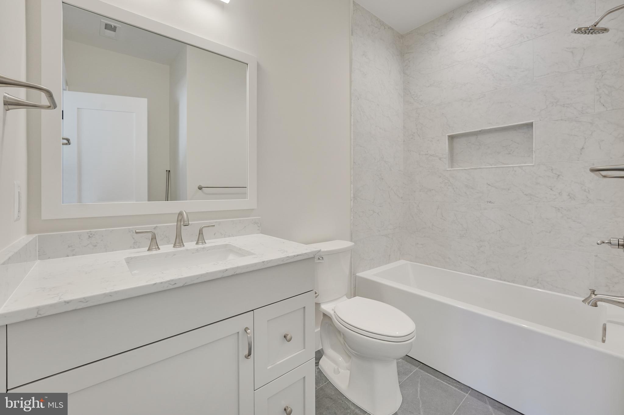 LEEWAY GARDENS - Residential