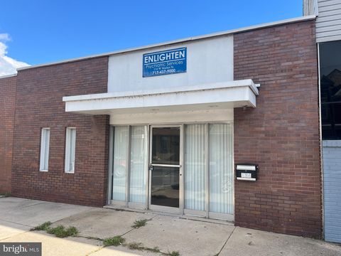 Photo of 134 W Market Street, LEWISTOWN, PA 17044 (MLS # PAMF2052534) Photo of 134 W Market Street, LEWISTOWN, PA 17044 (MLS # PAMF2052534)