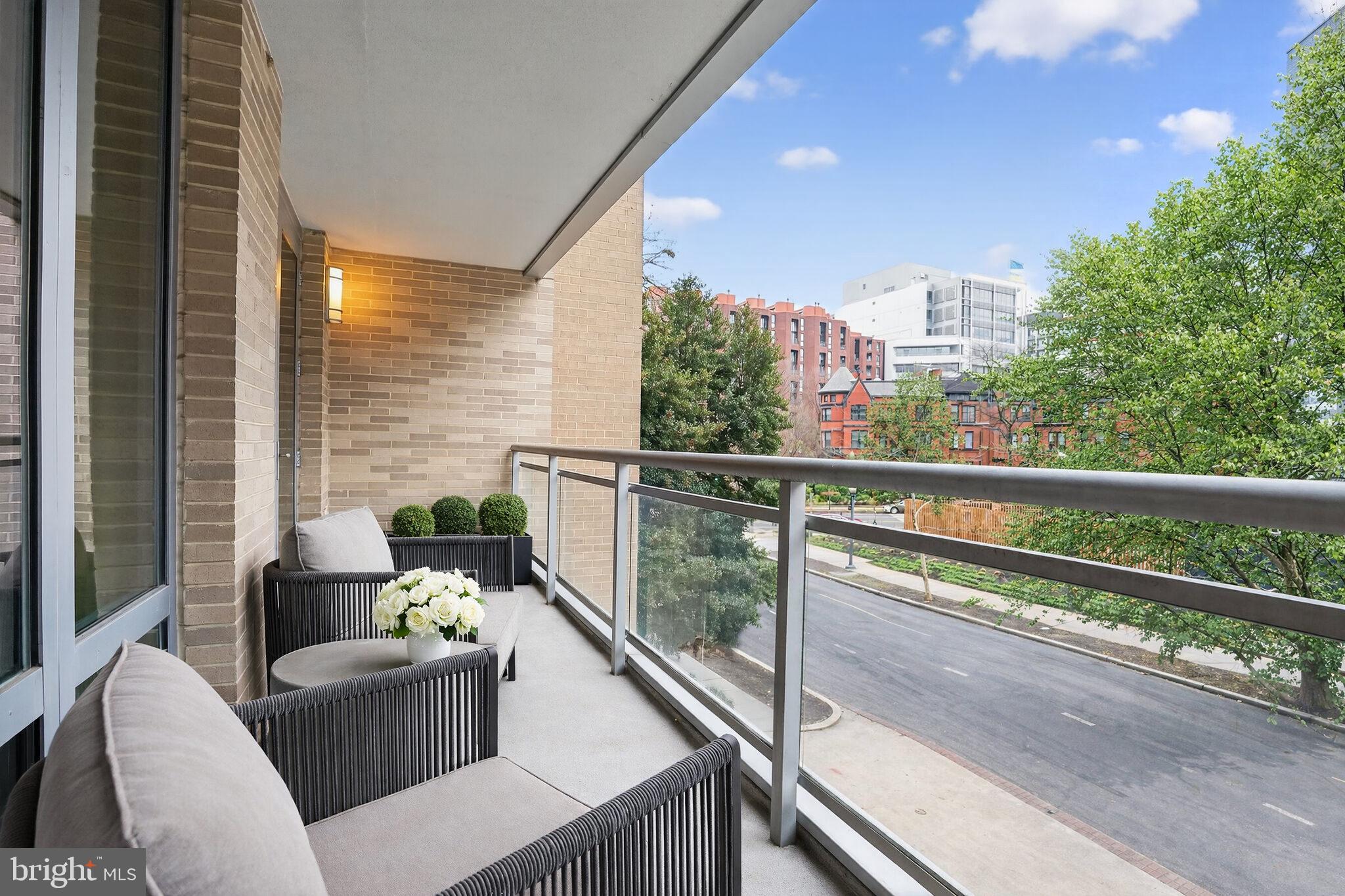 WEST END - Residential