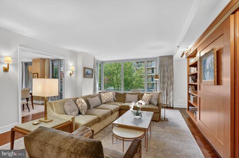 Condo For Sale - 1111 23rd Street #2B<br/> WASHINGTON, DC 20037