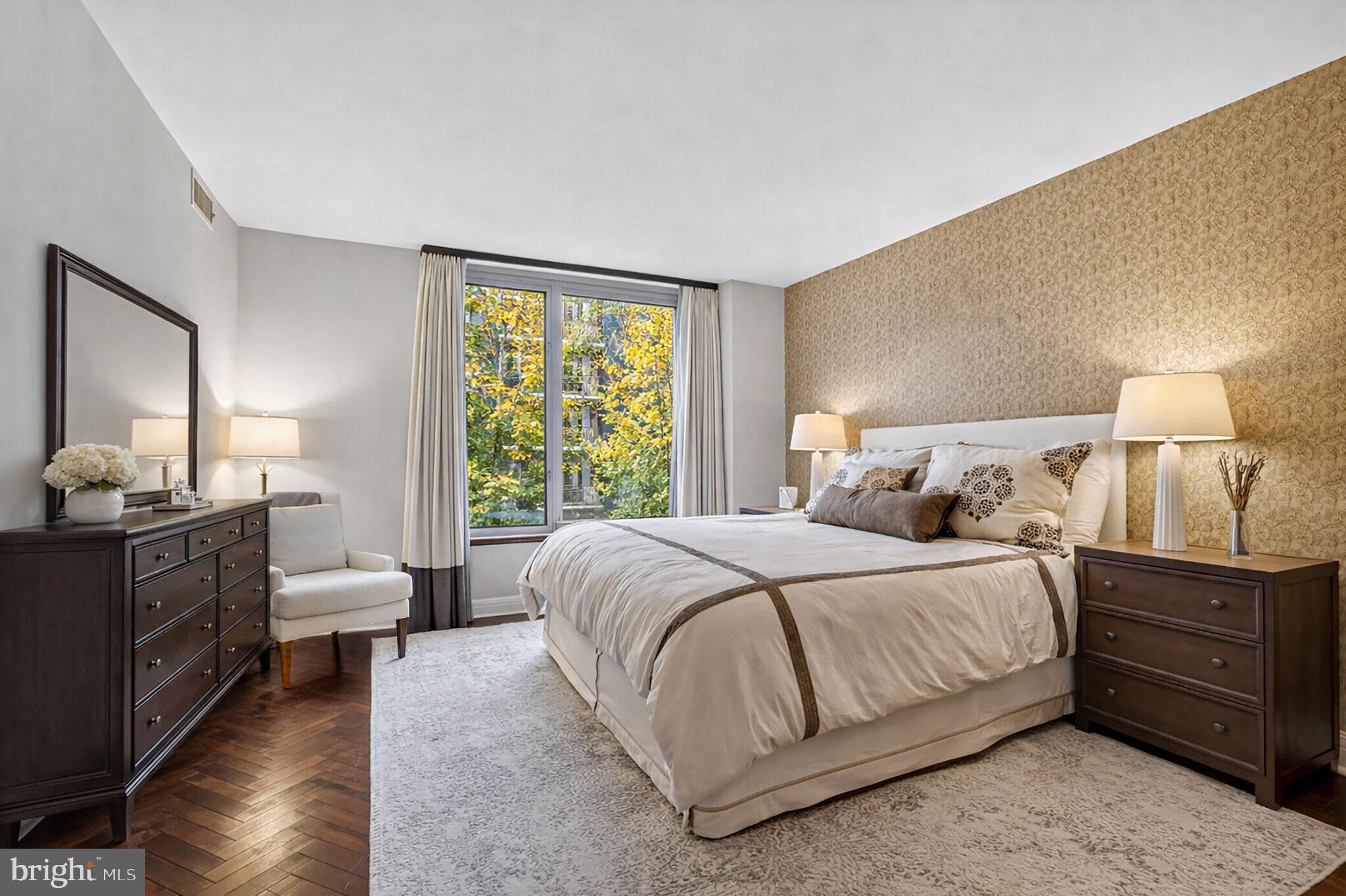 WEST END - Residential