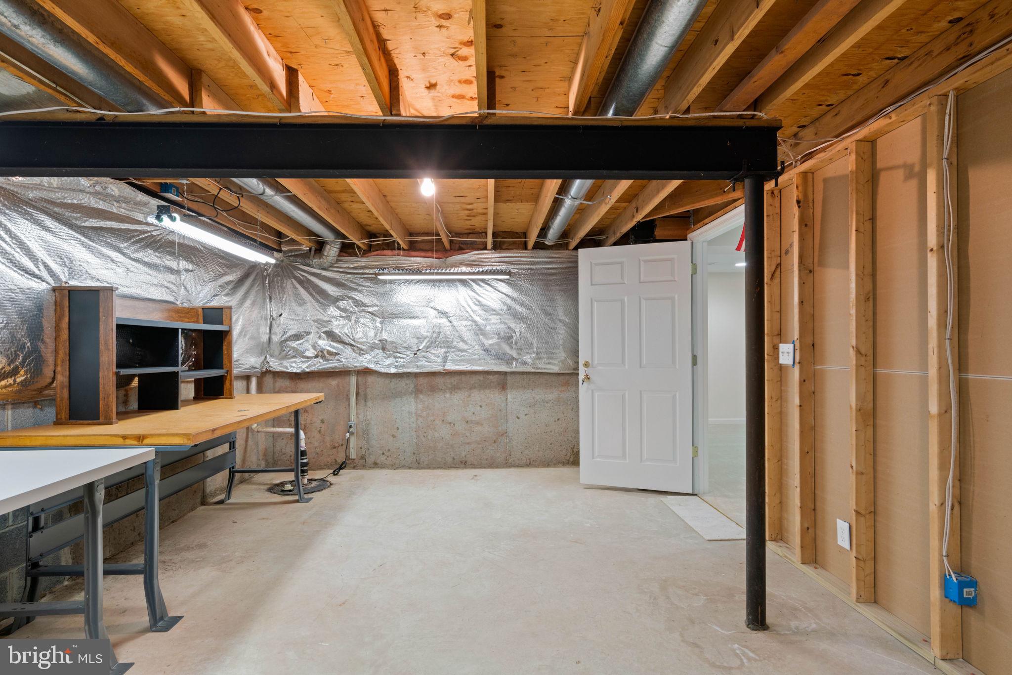 ASHBURN VILLAGE - Residential