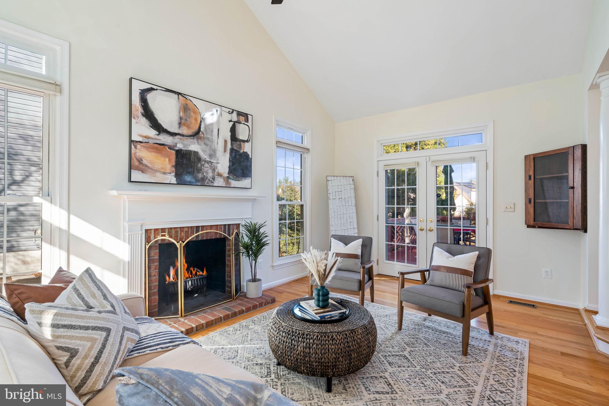 ASHBURN VILLAGE - Residential