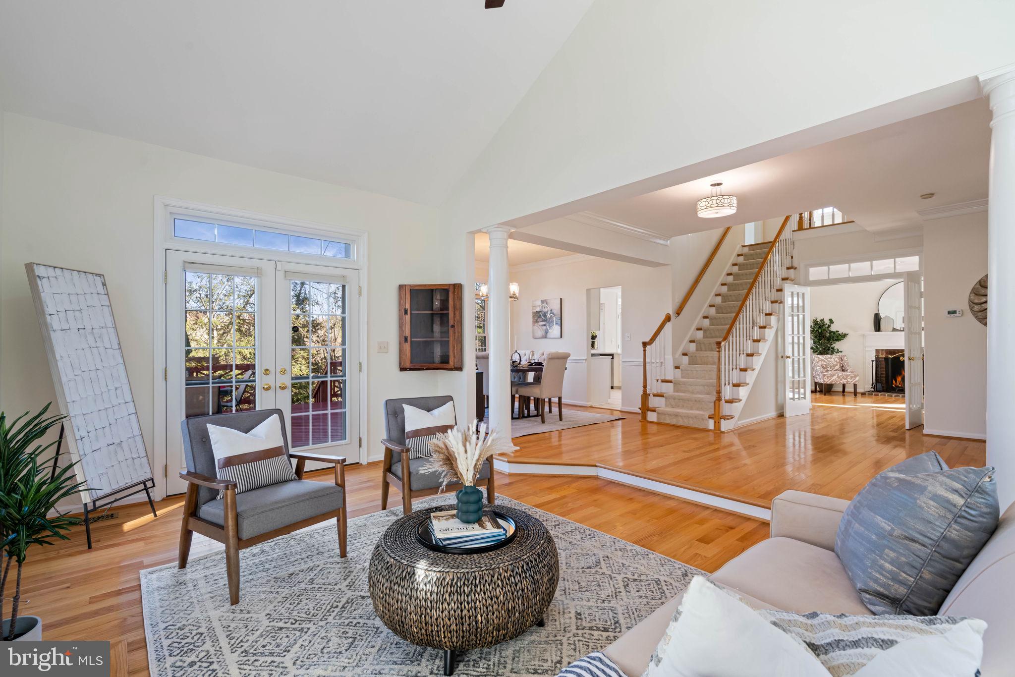 ASHBURN VILLAGE - Residential