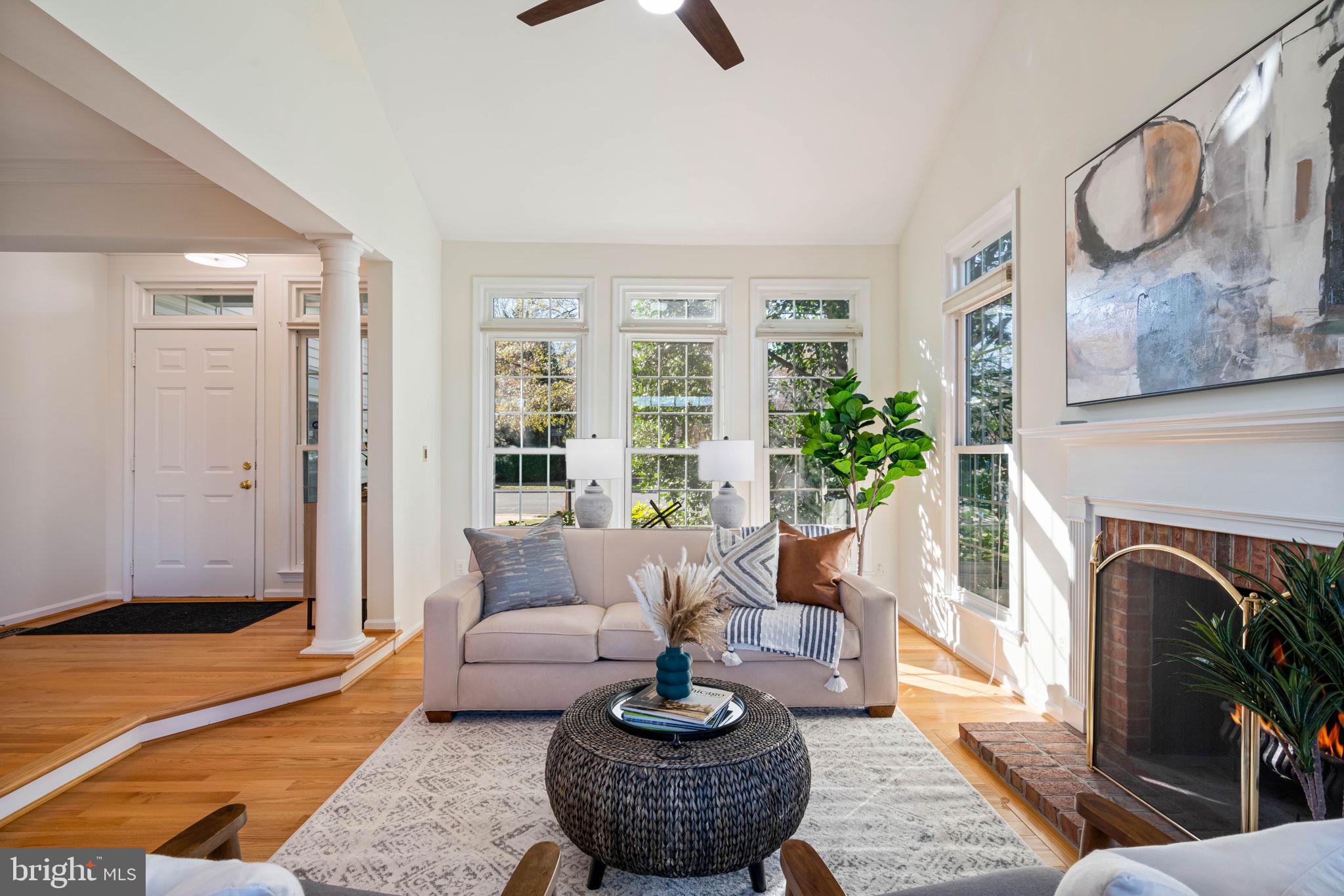 ASHBURN VILLAGE - Residential