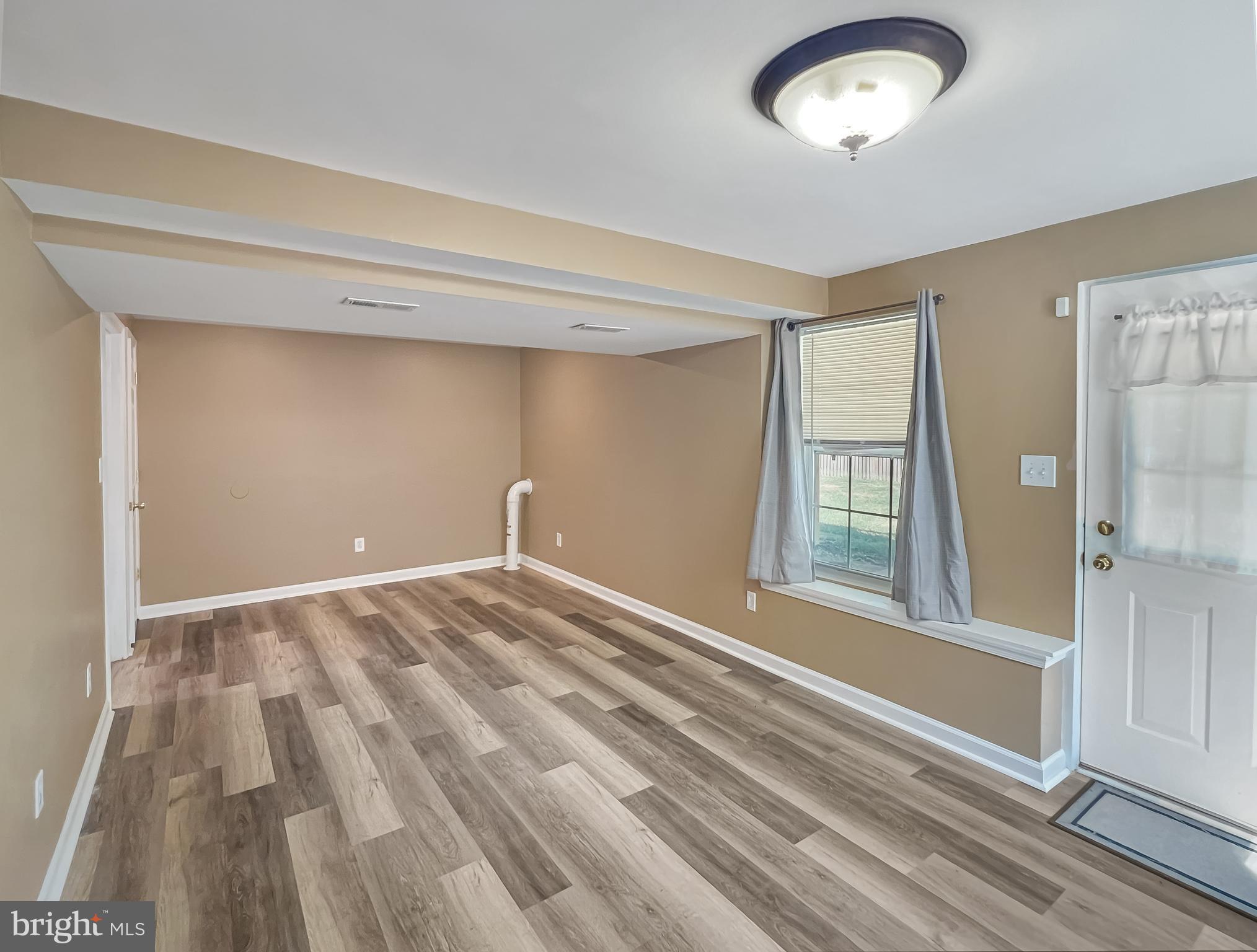 BRIAR RUN - Residential