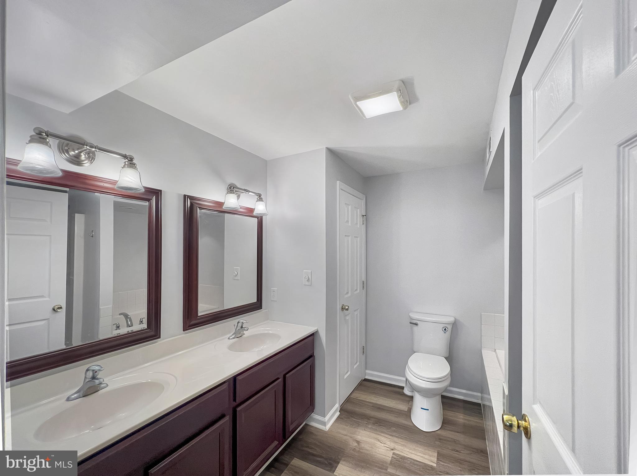 BRIAR RUN - Residential