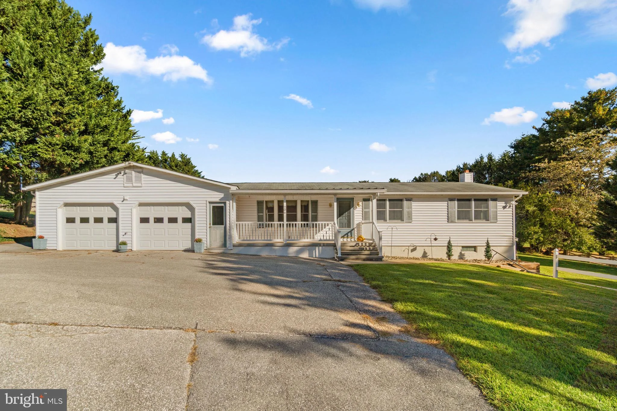 206 Davis Lane