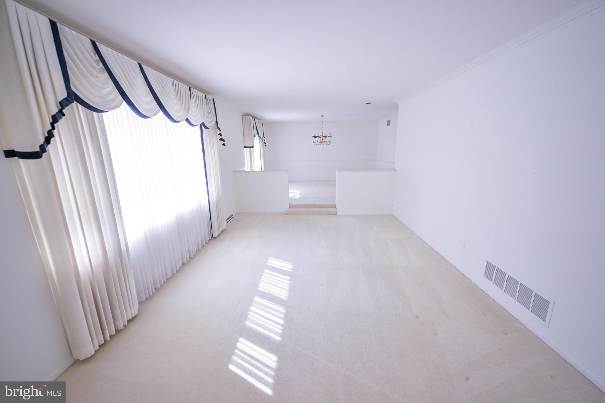 KINGSVILLE - Residential