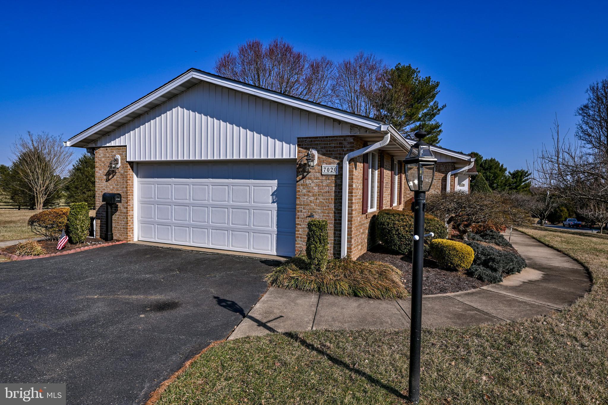 KINGSVILLE - Residential