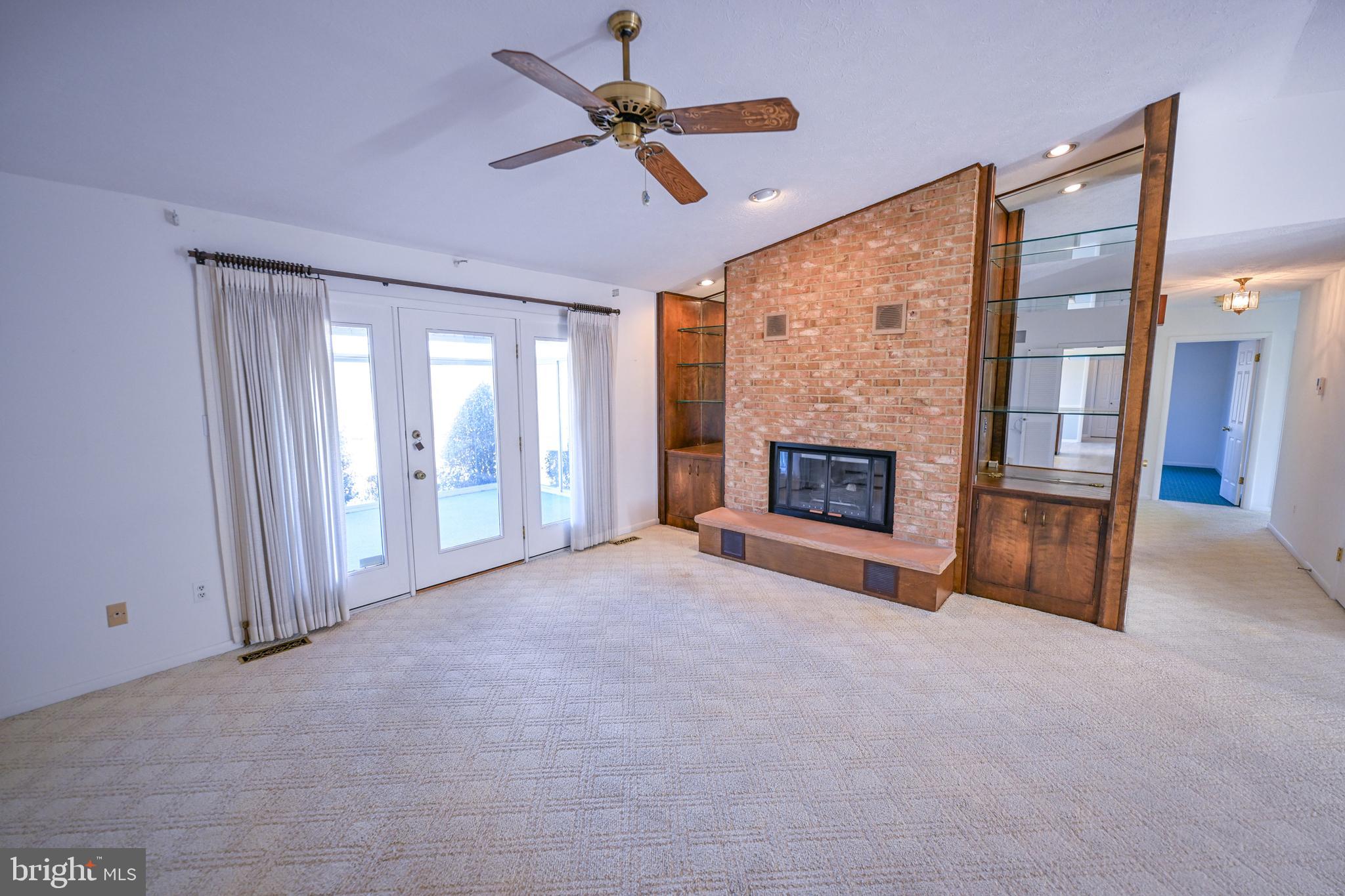 KINGSVILLE - Residential