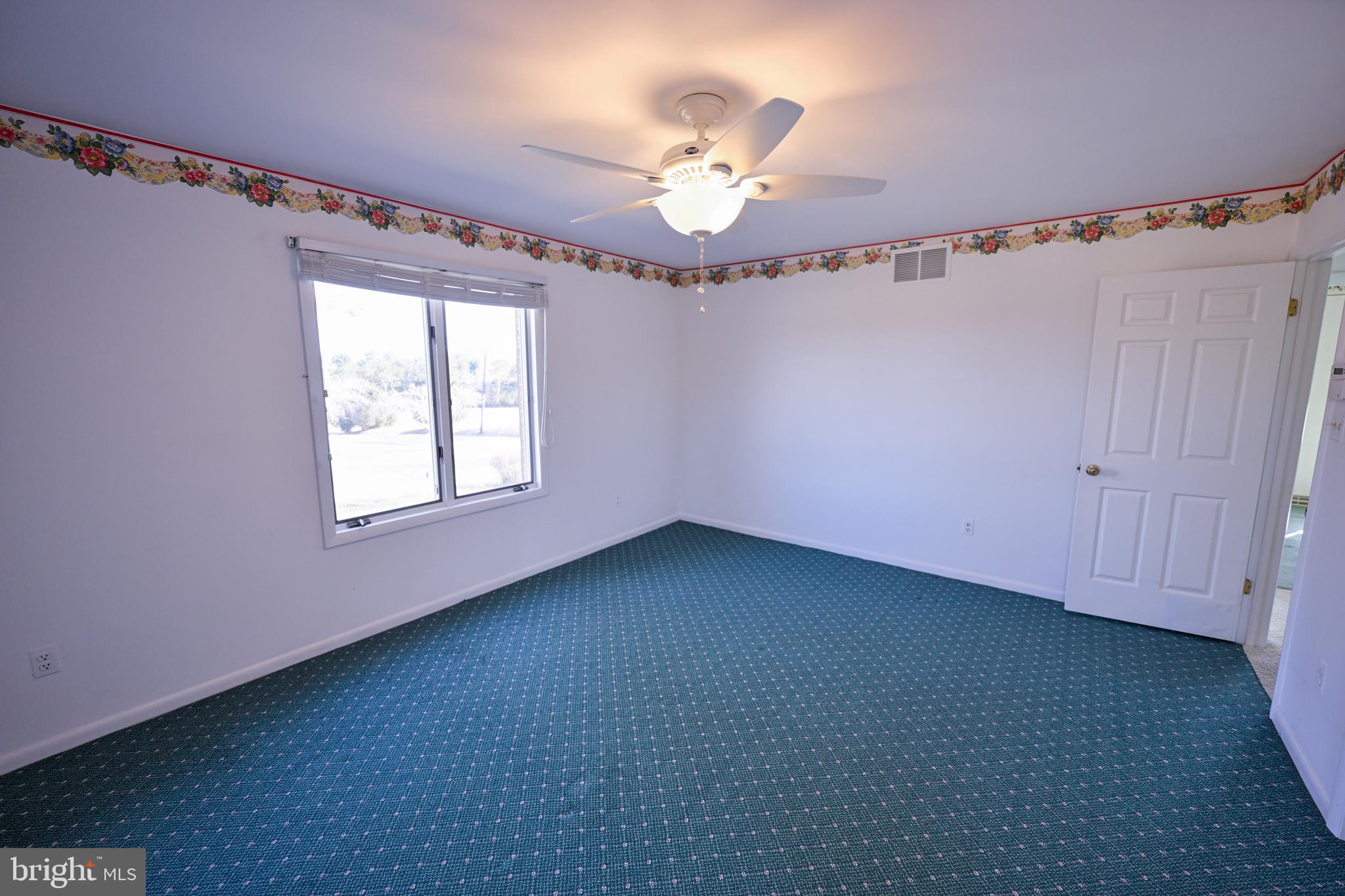 KINGSVILLE - Residential