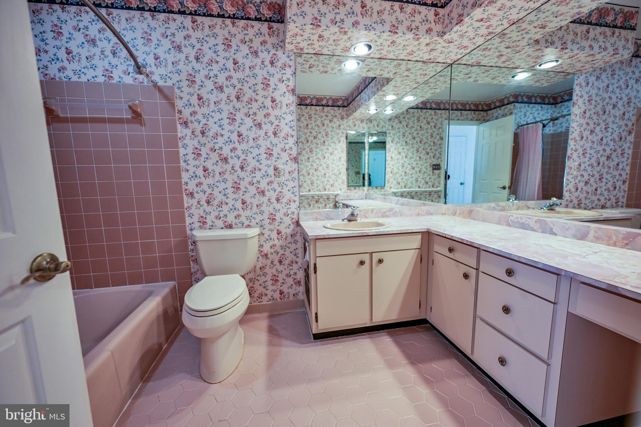 KINGSVILLE - Residential