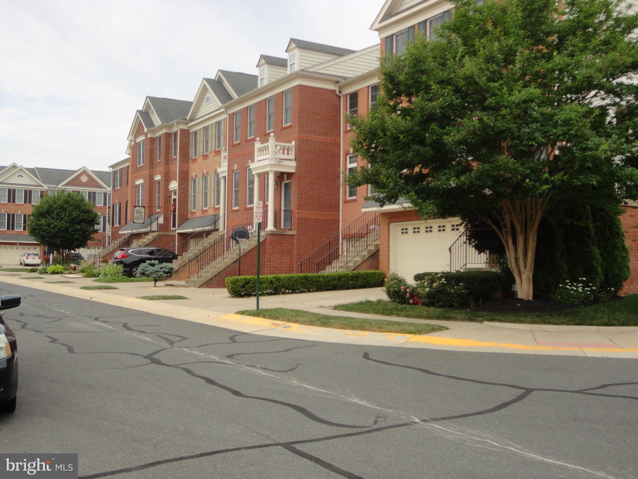 SOUTH RIDING - Residential Lease