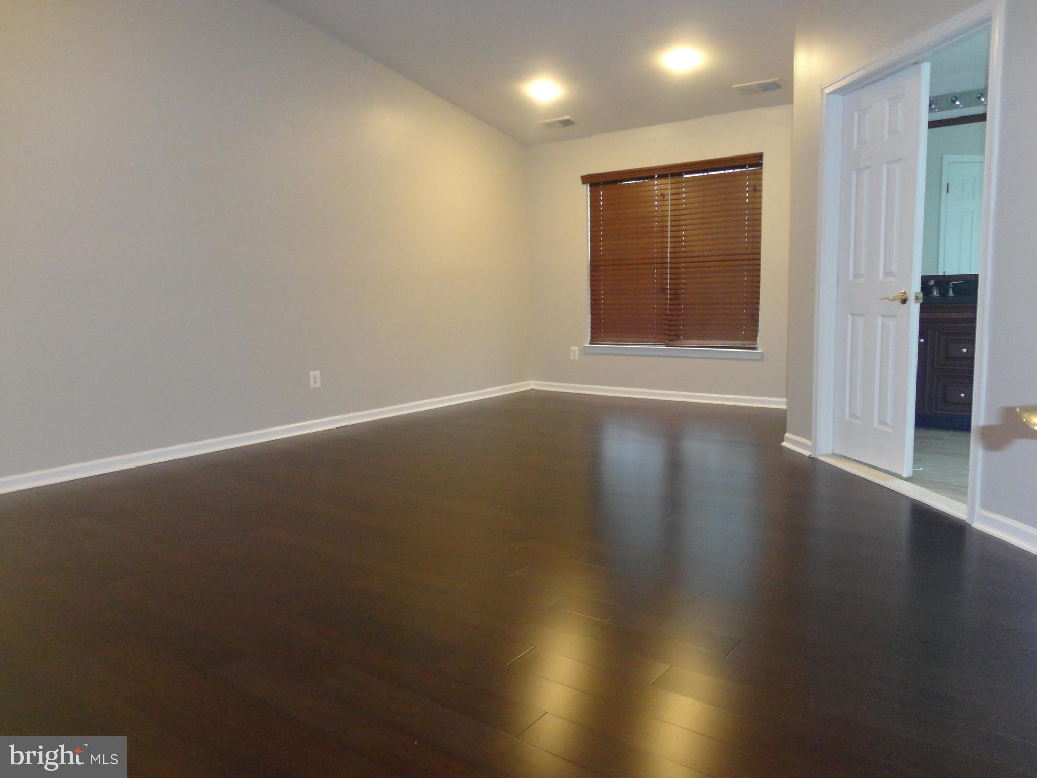 SOUTH RIDING - Residential Lease