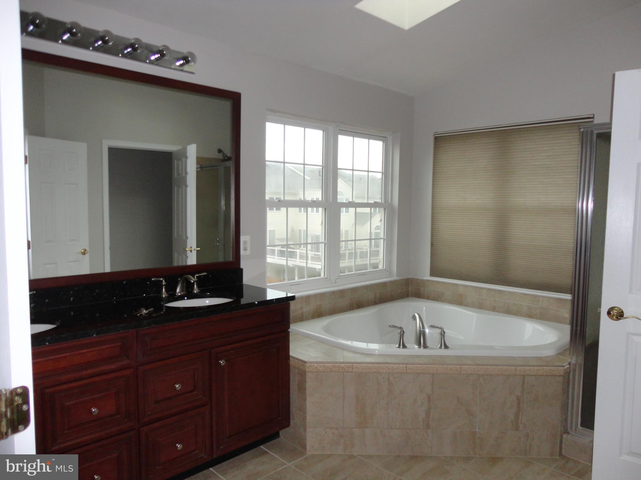 SOUTH RIDING - Residential Lease