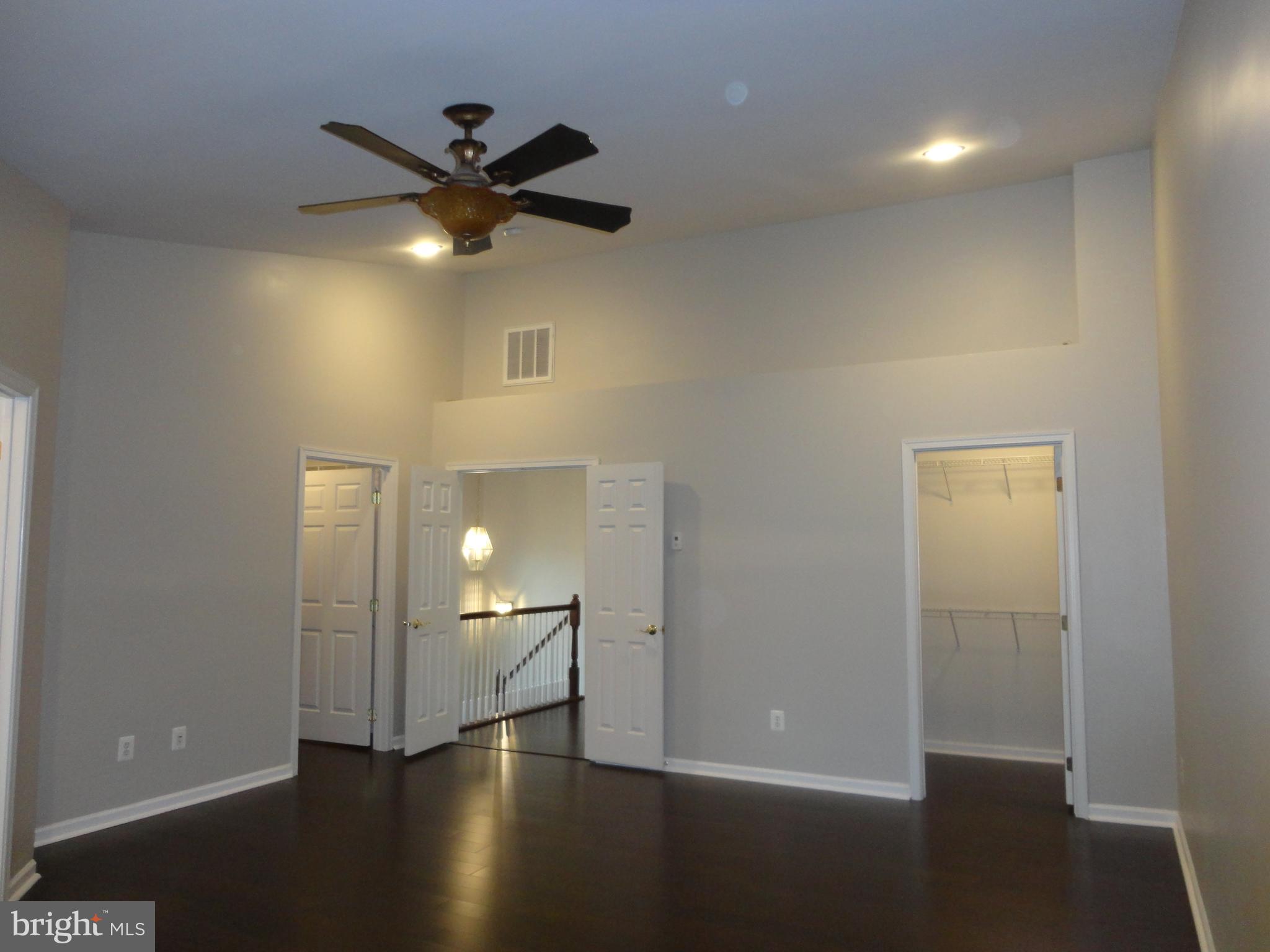 SOUTH RIDING - Residential Lease