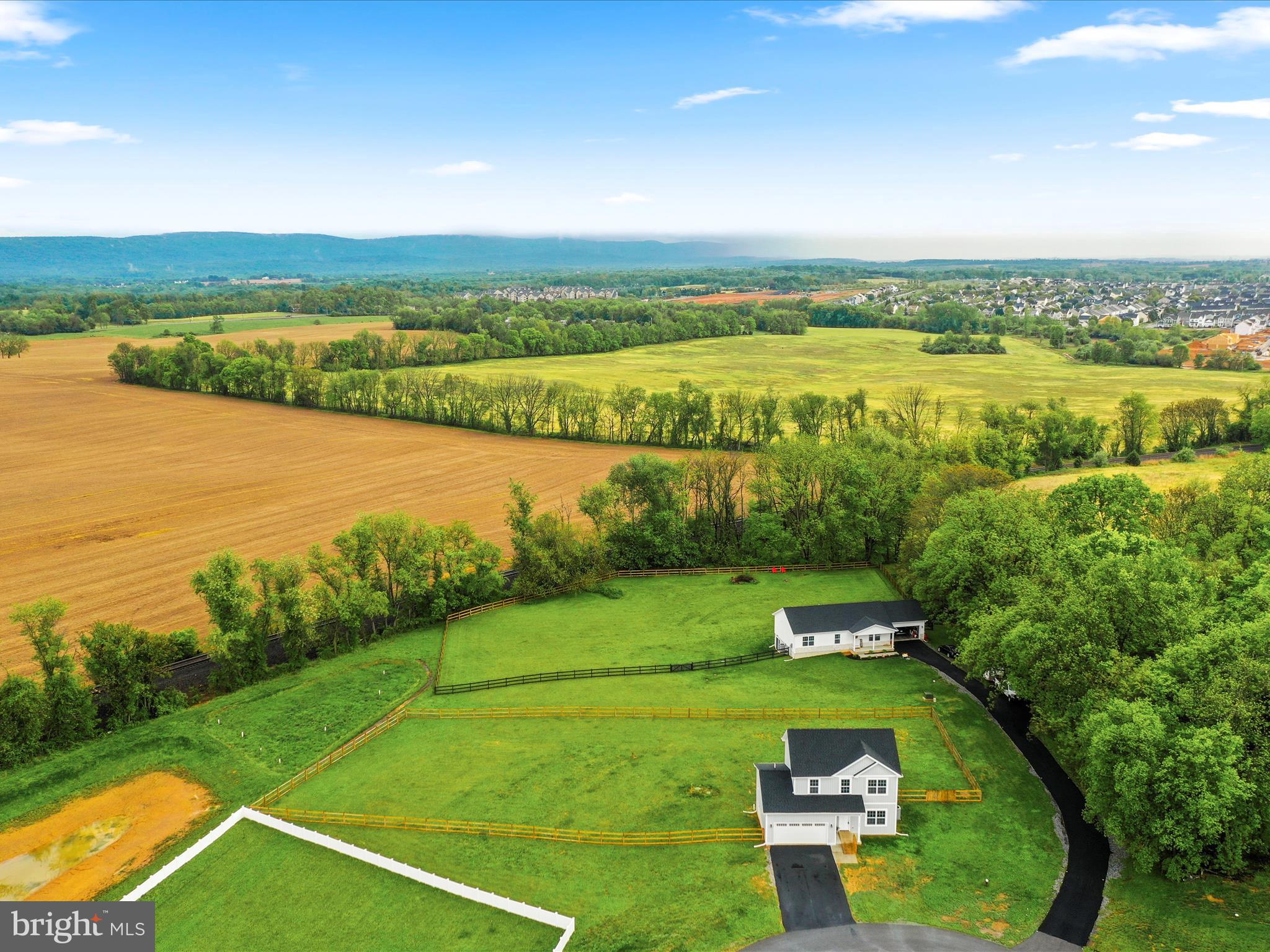 MILTON'S LANDING - Residential