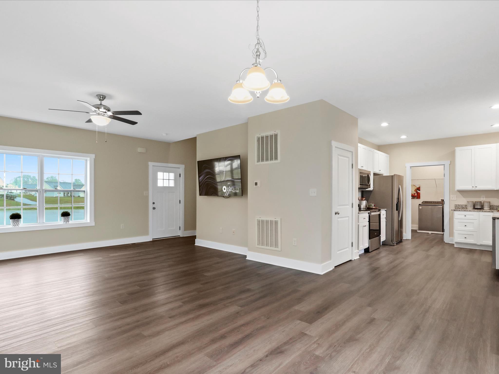 MILTON'S LANDING - Residential