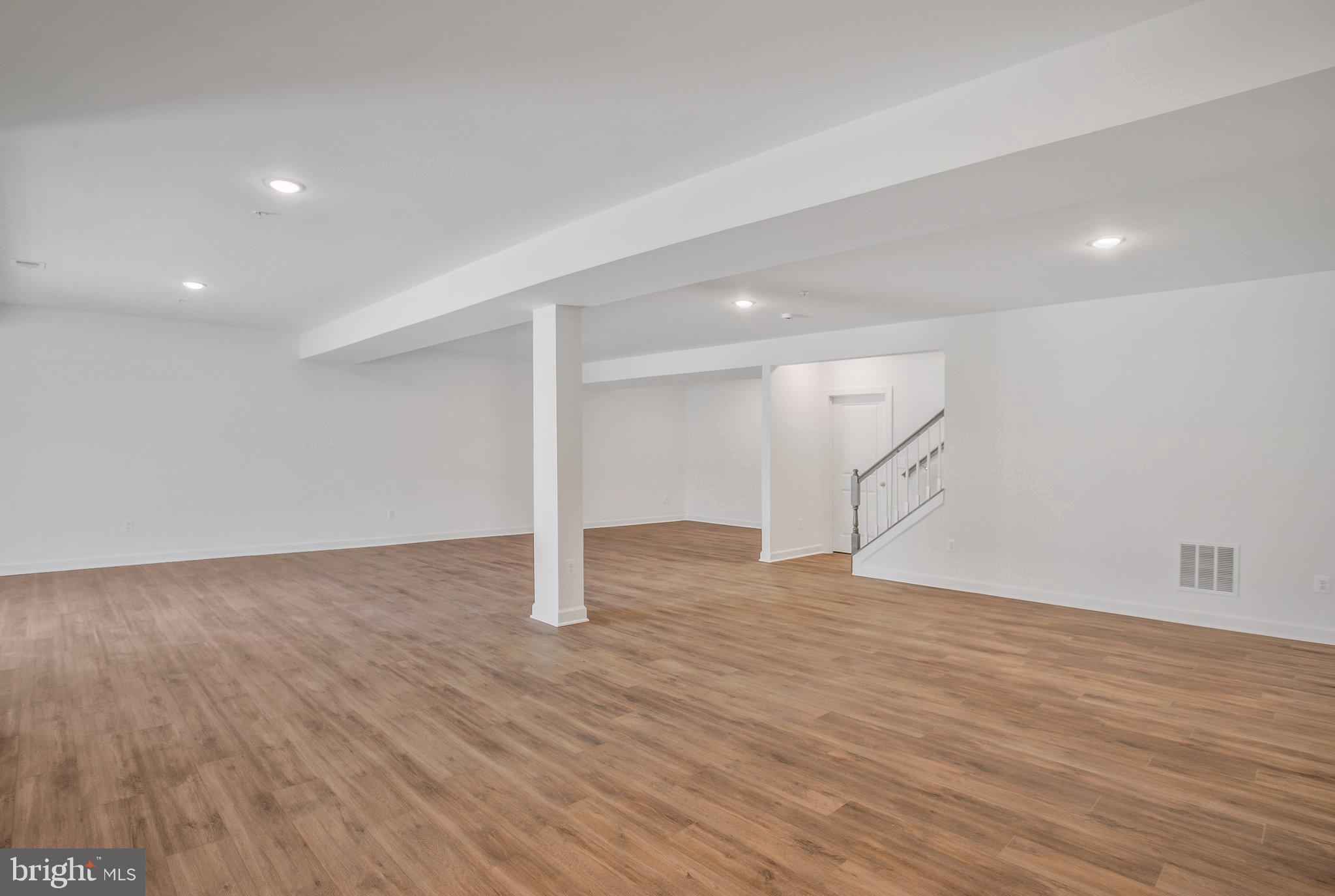 FAIRWAY ESTATES - Residential