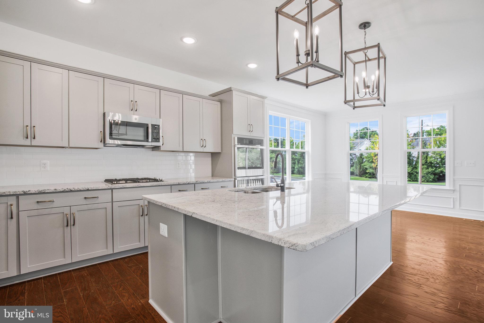 FAIRWAY ESTATES - Residential