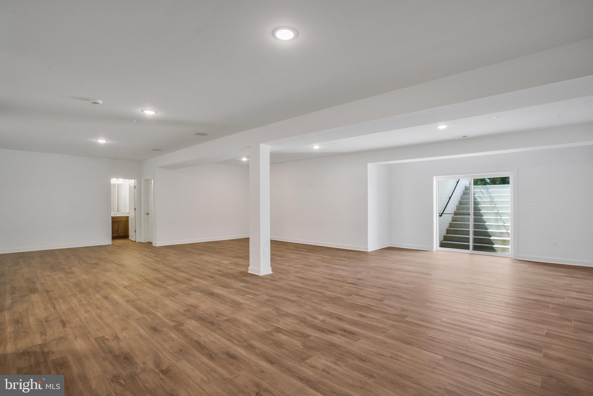 FAIRWAY ESTATES - Residential