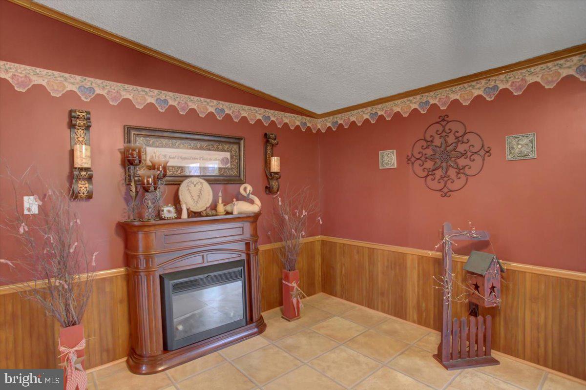 UPPER MIFFLIN TWP - Residential