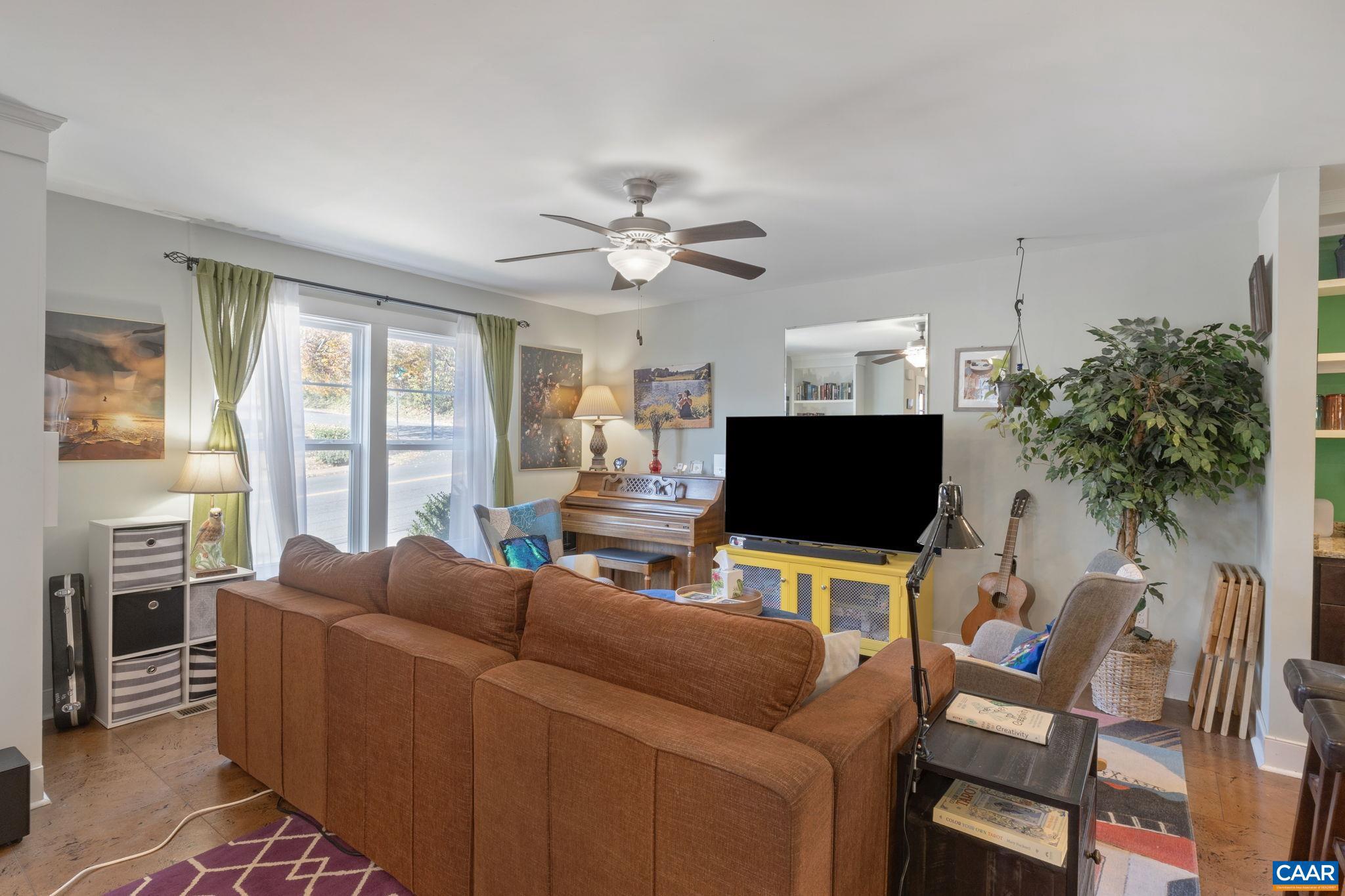 BELMONT - Residential