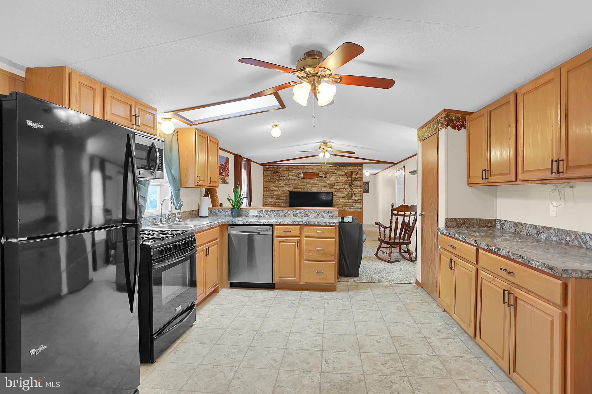 COUNTRY VIEW ESTATES - Residential