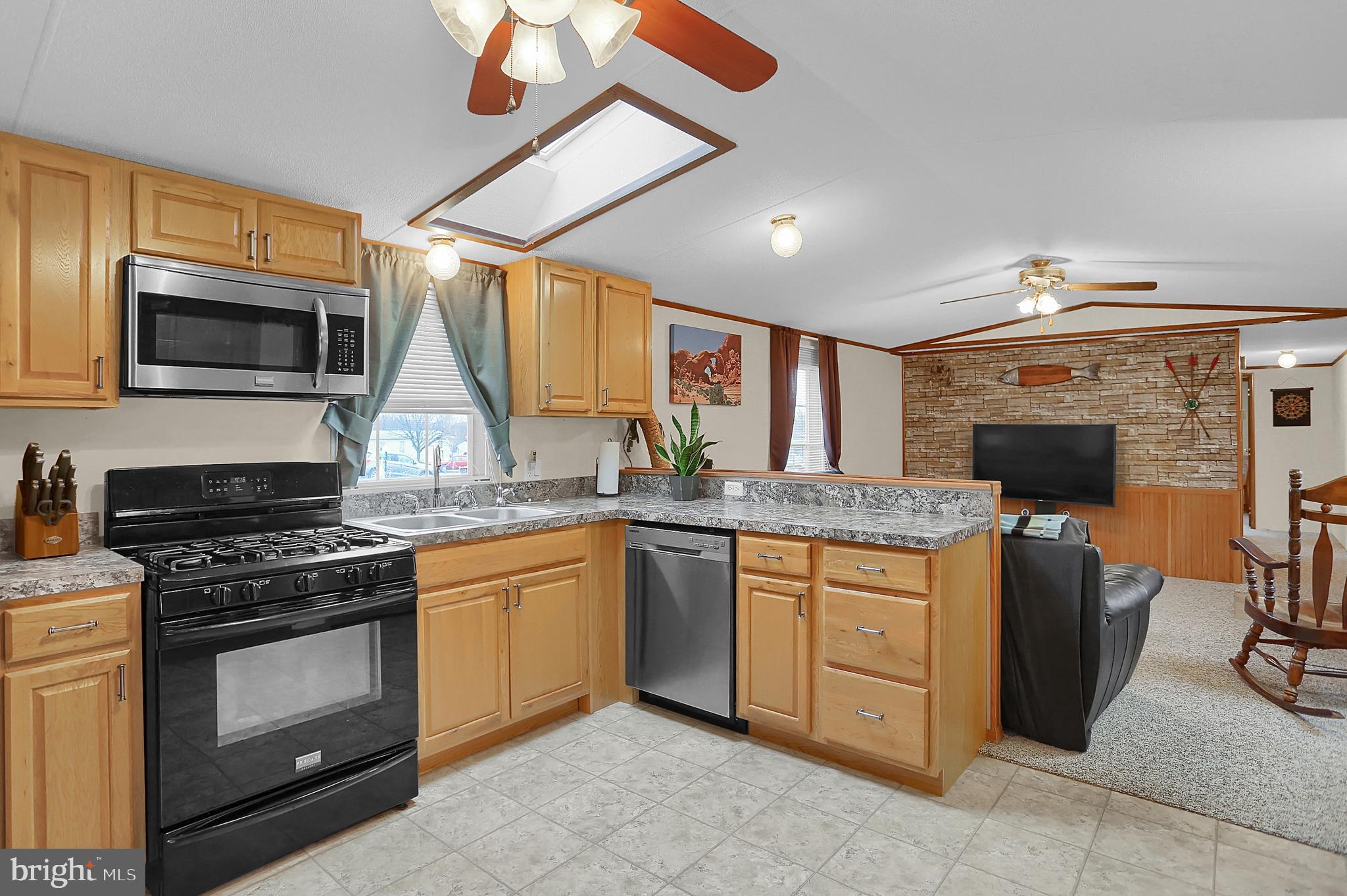 COUNTRY VIEW ESTATES - Residential