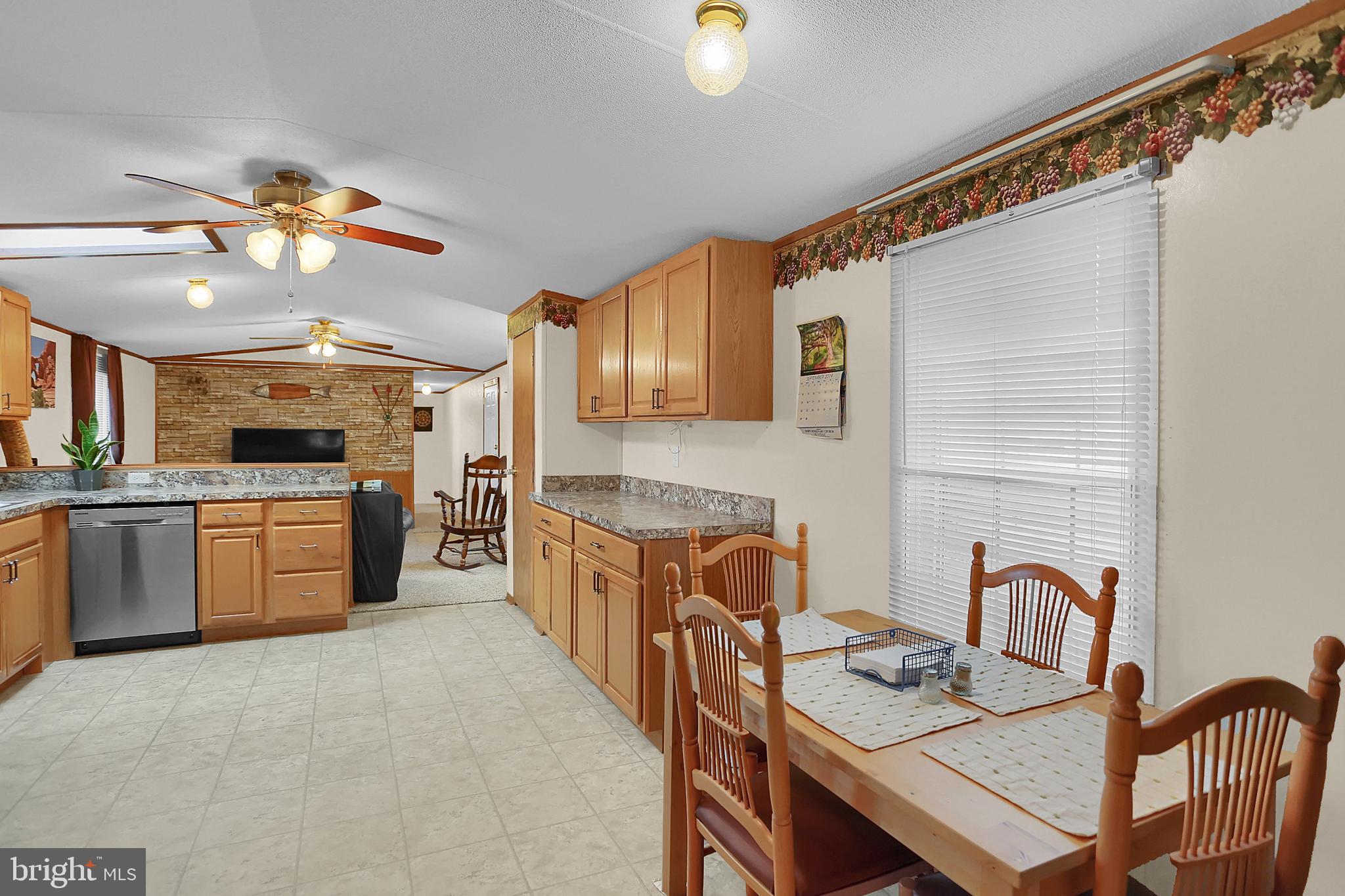 COUNTRY VIEW ESTATES - Residential