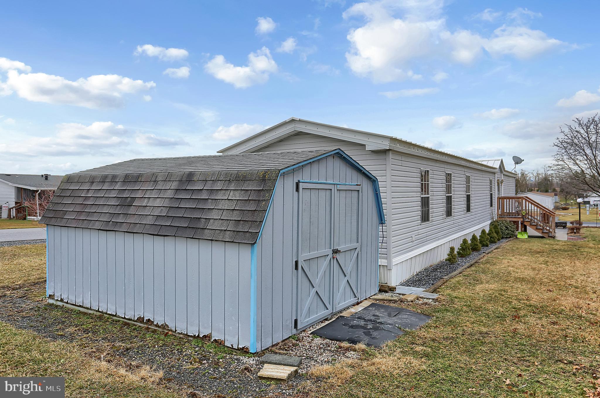 COUNTRY VIEW ESTATES - Residential