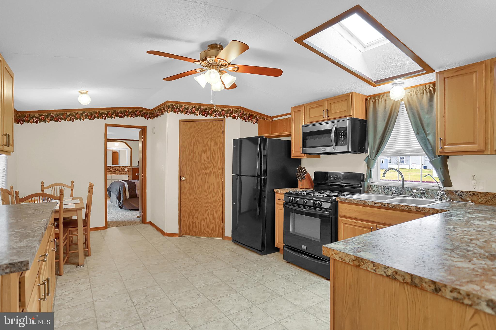 COUNTRY VIEW ESTATES - Residential