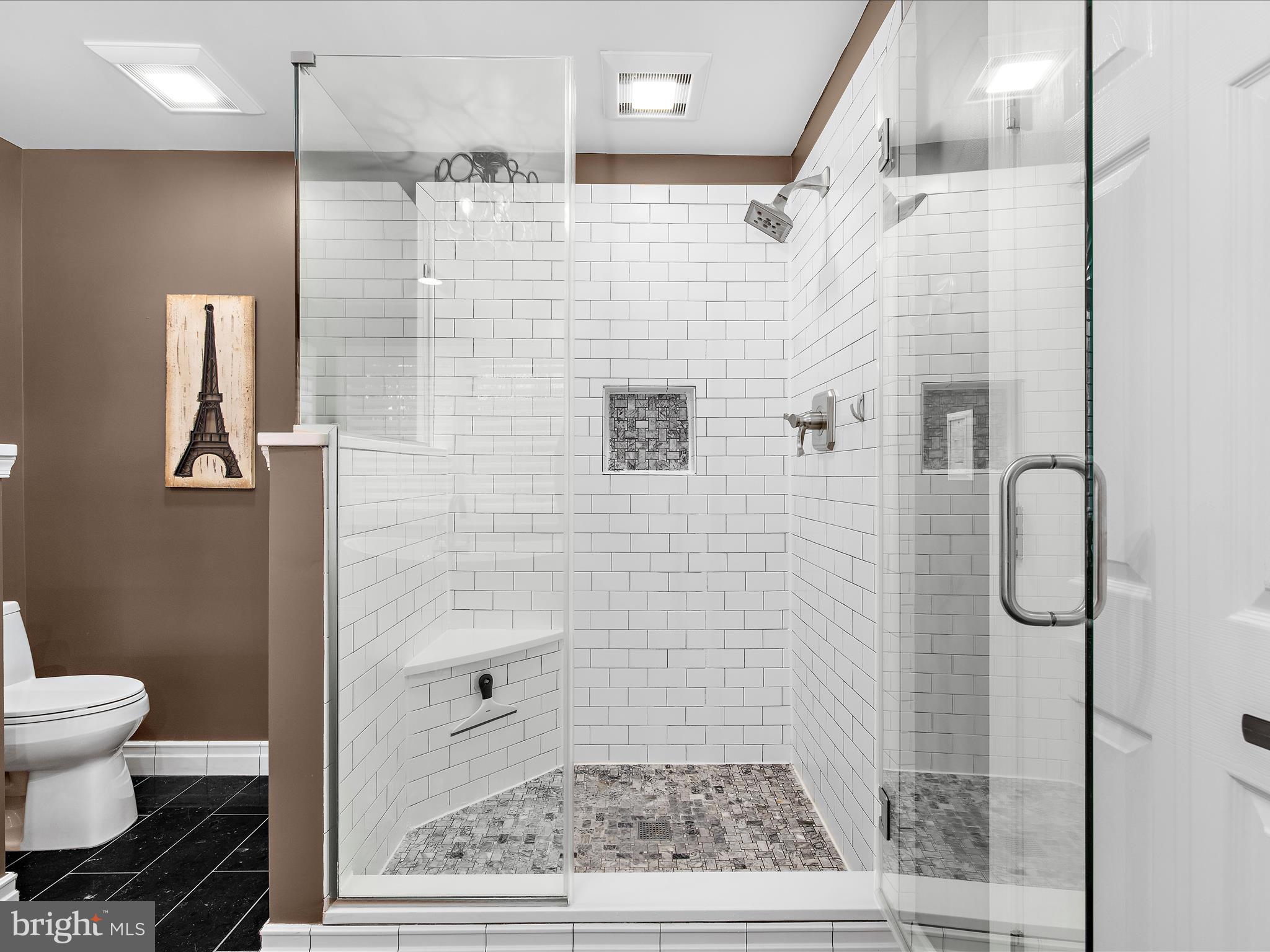 WEST FRIENDSHIP - Residential