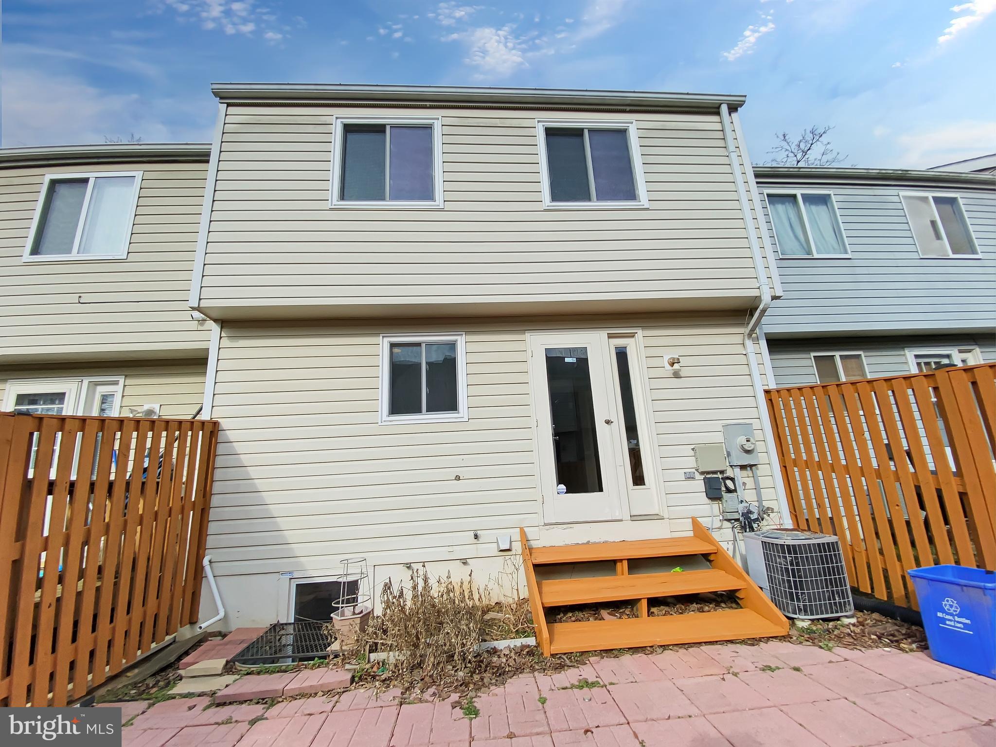 GUNNERS LAKE VILLAGE - Residential