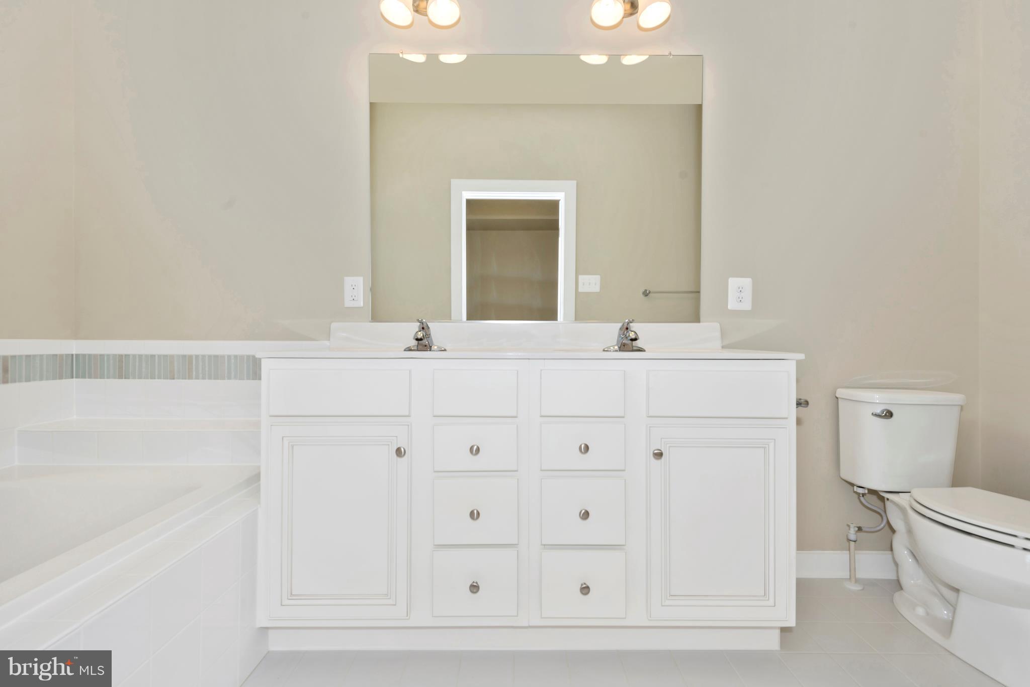 ODENTON STATION - Residential