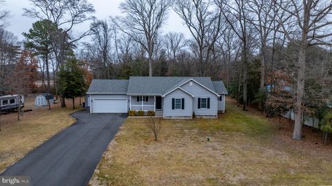 8035 ARMIGER DRIVE N SEAFORD DE 19973