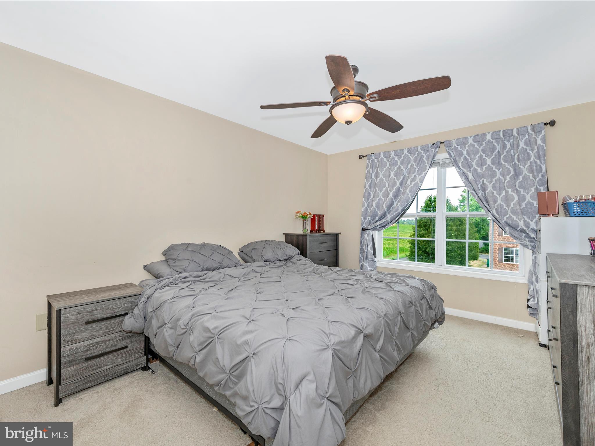 THE COVE - Residential